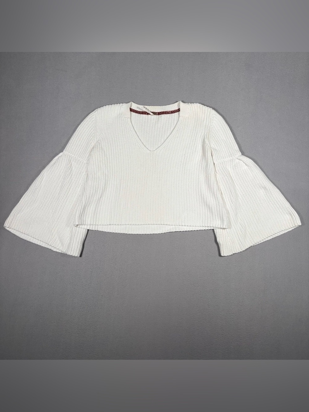 Free People Damsel Sweater Women’s M White Bell Sleeve V Neck Chunky Knit Thick